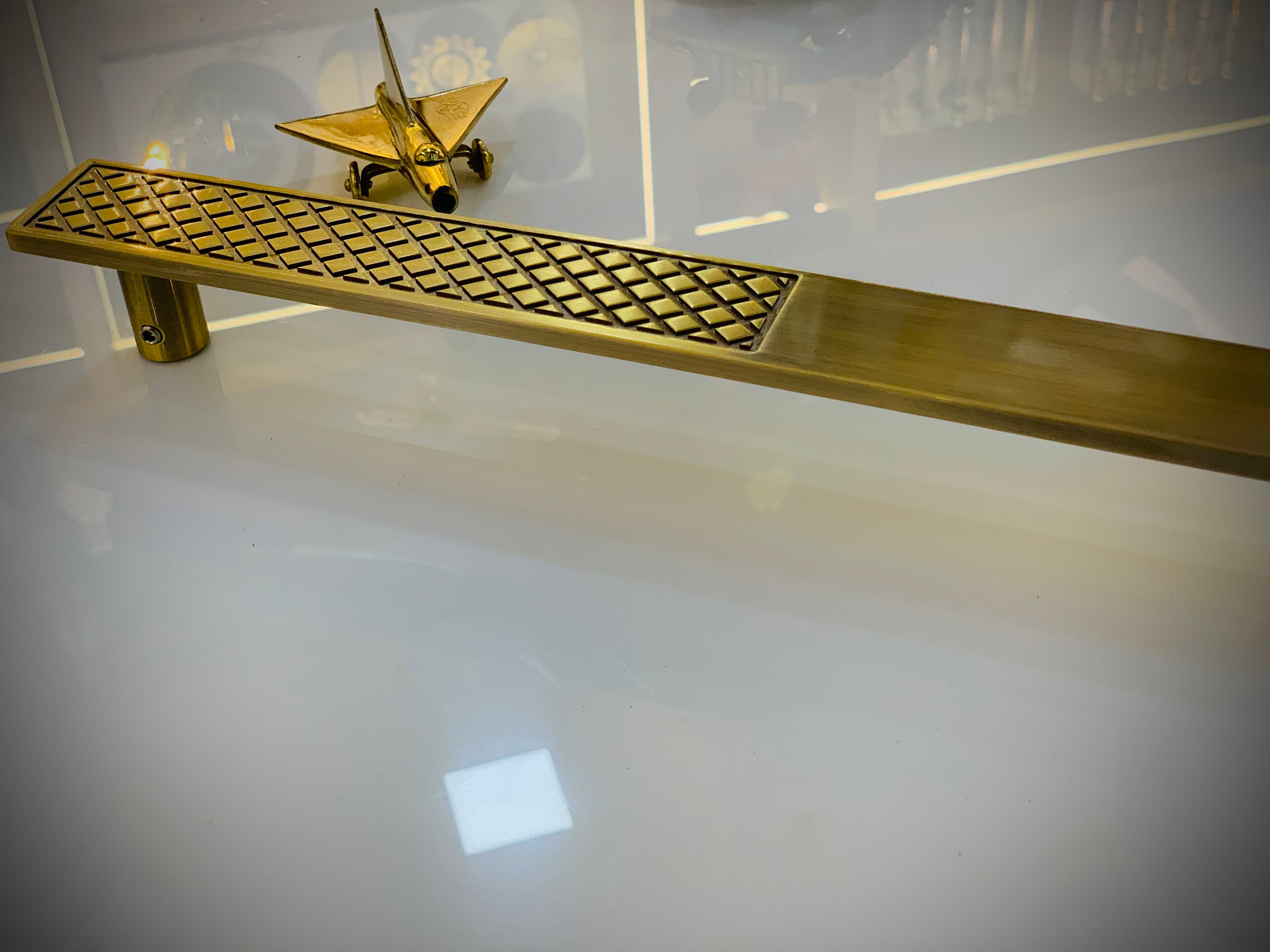 Brass Pull Handles & Knobs